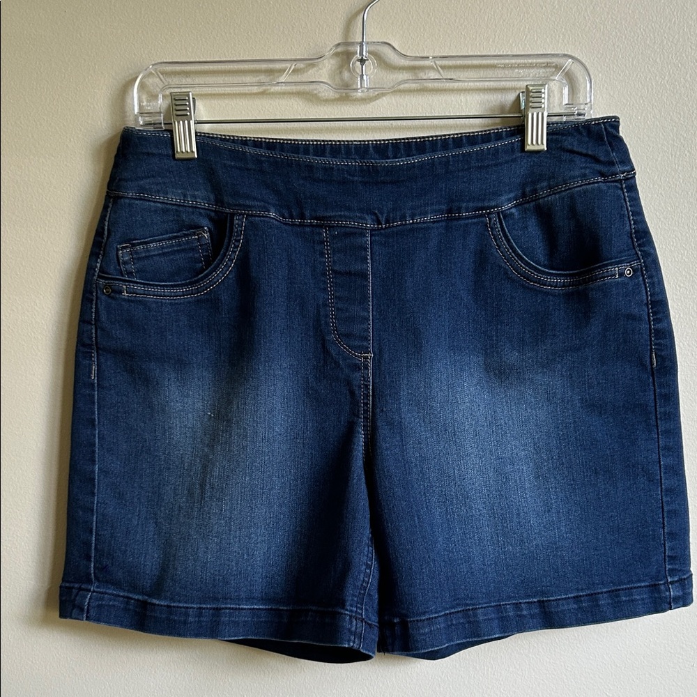 Westbound Denim shorts. Pull on. Pockets. 6” inseam. Good shape. Size 8